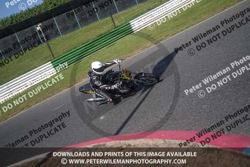 enduro digital images;event digital images;eventdigitalimages;mallory park;mallory park photographs;mallory park trackday;mallory park trackday photographs;no limits trackdays;peter wileman photography;racing digital images;trackday digital images;trackday photos